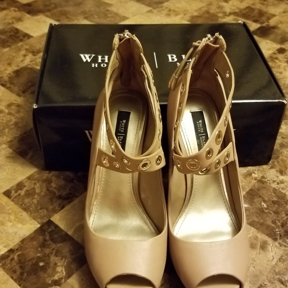 CAMEL PEEP TOE HEELS